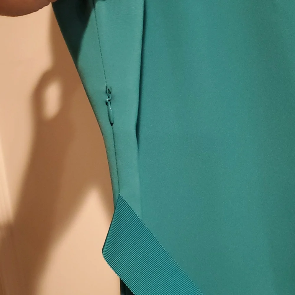 Elie tahari green cow neck below knee dress - Picture 4 of 5